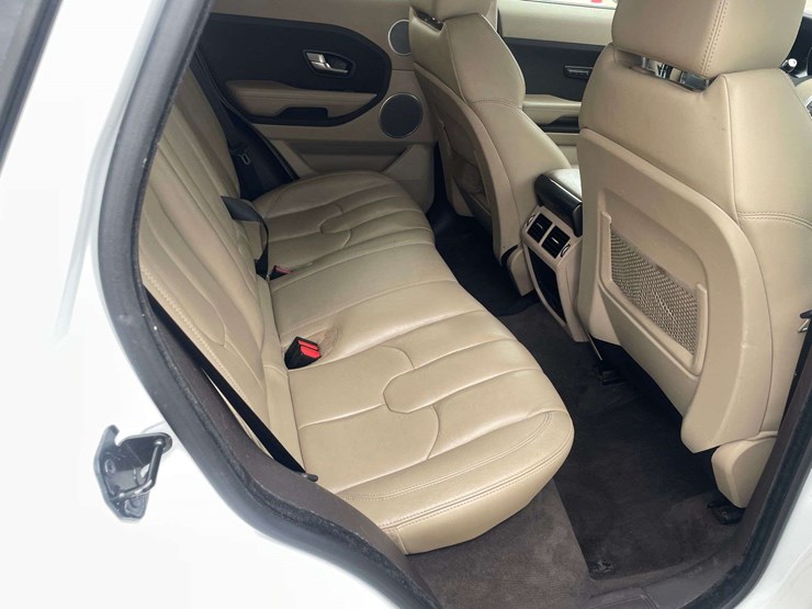 2013-land-rover-range-rover-image-16