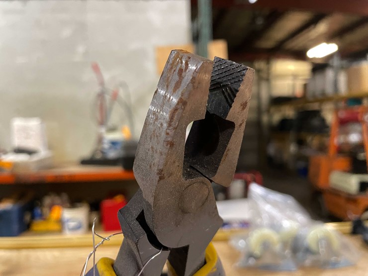 #2448-•-irwin-vise-grip-linesman-pliers-(pr13)-image-4