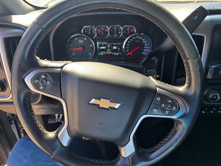 2015-chevrolet-silverado-3500-image-36