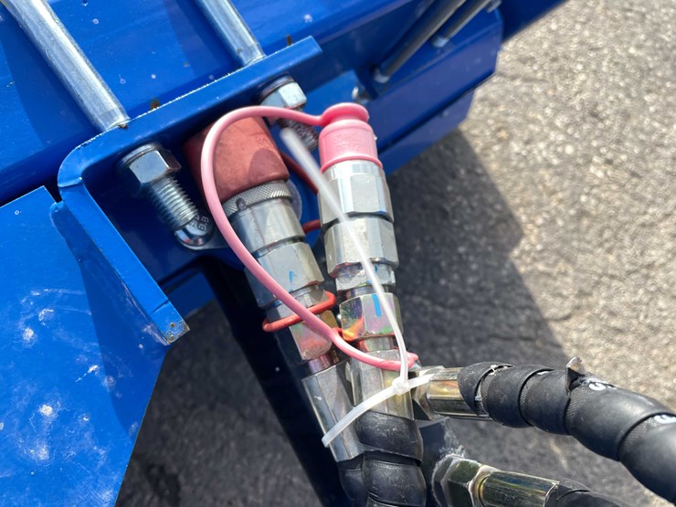 #7050-•-unused-top-cat-skid-steer-landscape-harley-rake-(o10)-image-12