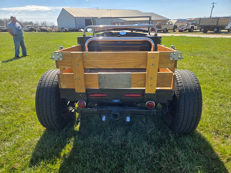 ford-model-a-image-16