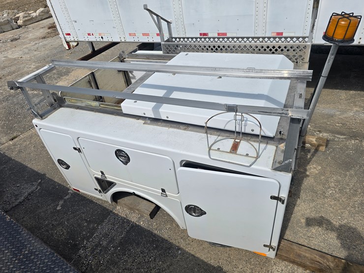 #22631-•-utility-bed-image-2