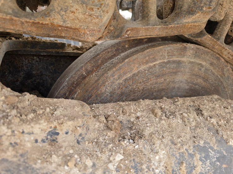 2013-deere-160g-lc-image-76