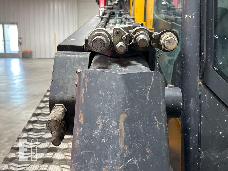 2021-jcb-3ts-8t-image-13