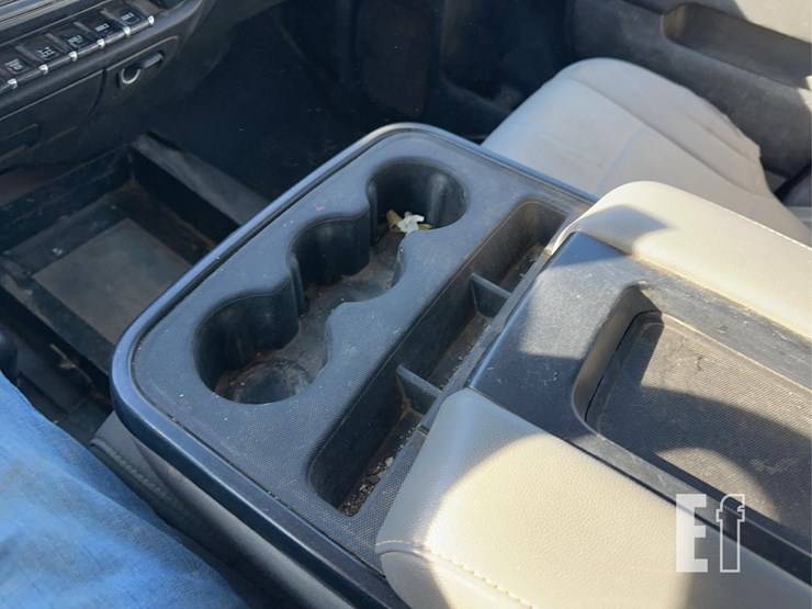 2019-chevrolet-3500-image-13