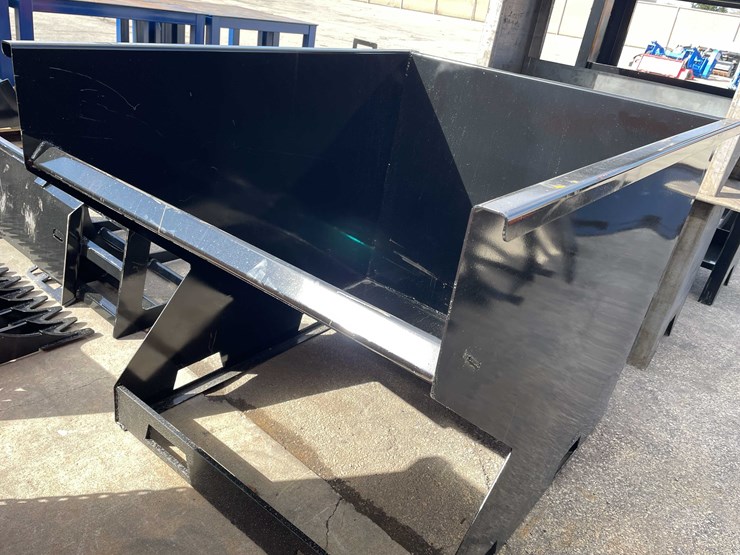 #7086-•-skid-steer-trash-hopper-(o2)-image-8