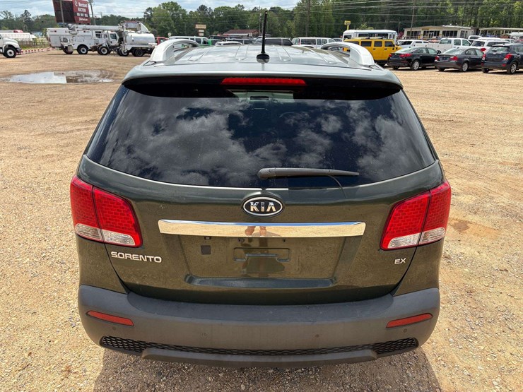 2013-kia-sorento-image-6