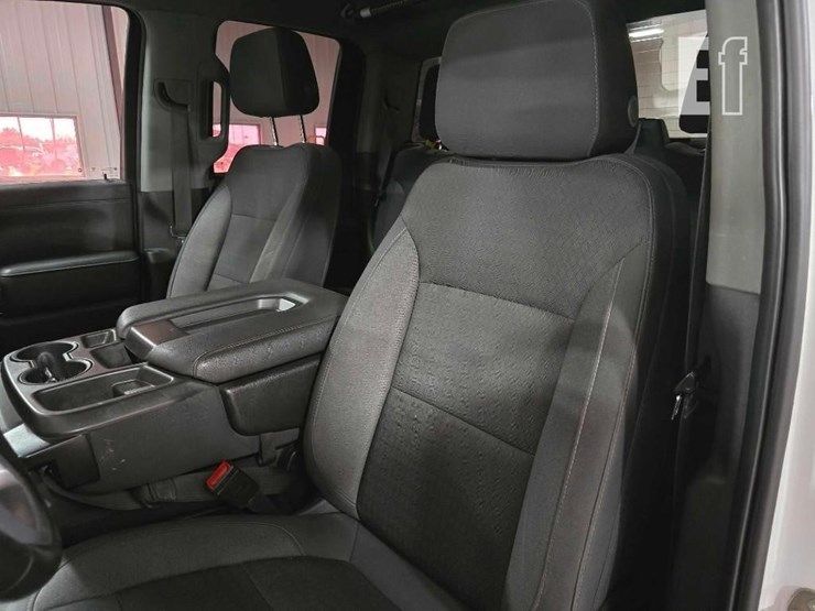 2021-gmc-sierra-1500-image-9