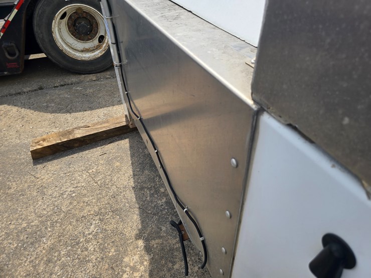 #22631-•-utility-bed-image-8