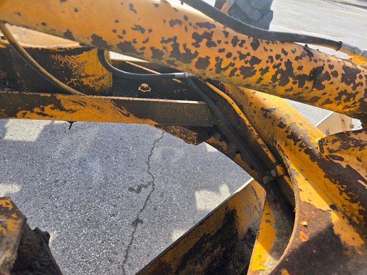 1971-deere-570a-image-38