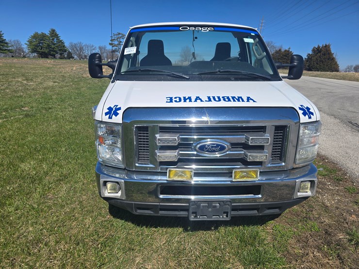 2016-ford-e450-image-18