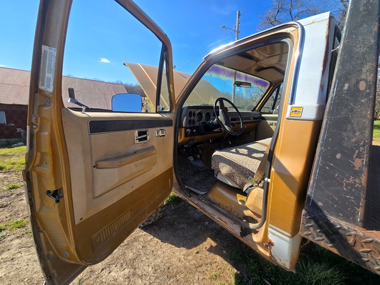 1984-chevrolet-k10-image-35