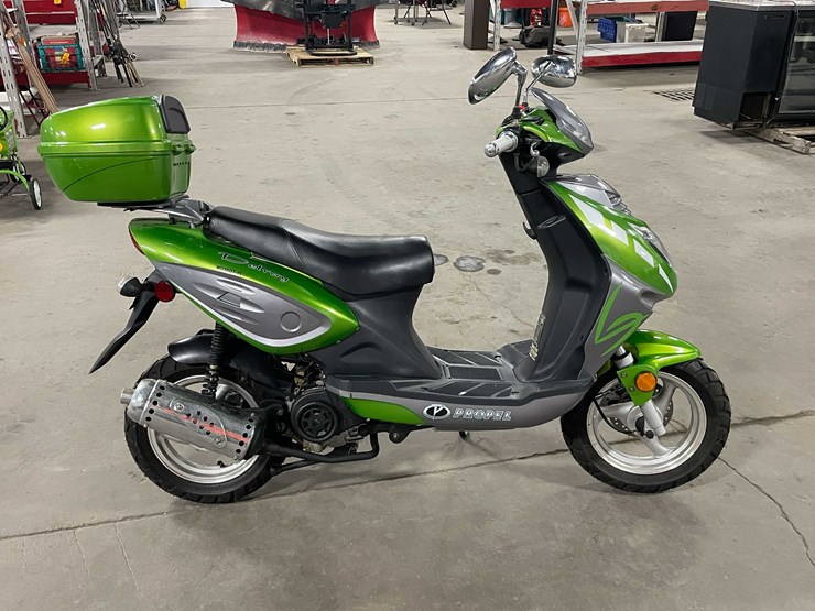 #1468-•-2011-taizhou-moped-(has-wi-title)-(d)-image-3