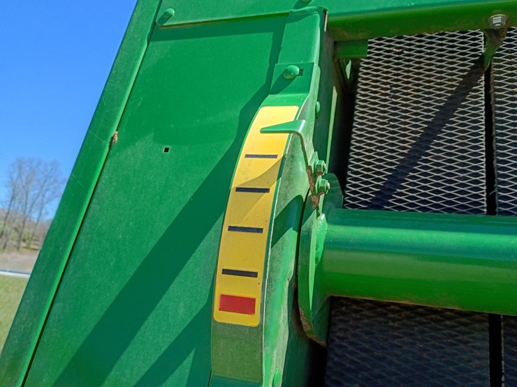 2023-john-deere-450m-image-17