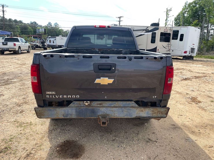 2011-chevrolet-silverado-1500-image-6