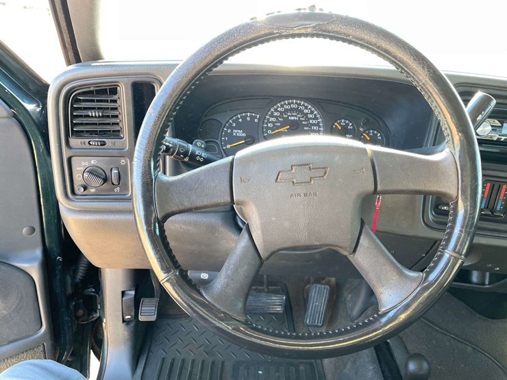 2005-chevrolet-silverado-1500-image-12