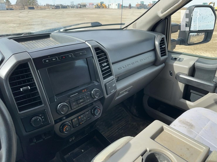 2019-ford-f350-image-13