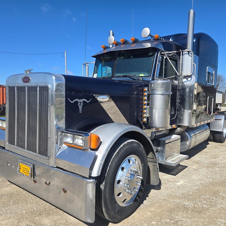 2005 PETERBILT 379