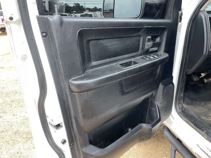 2014-dodge-ram-2500-image-9