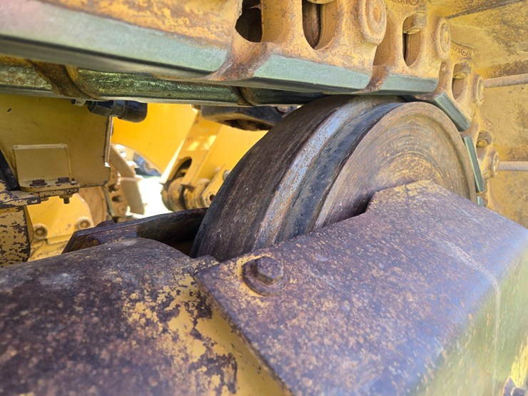 2014-caterpillar-953d-image-64