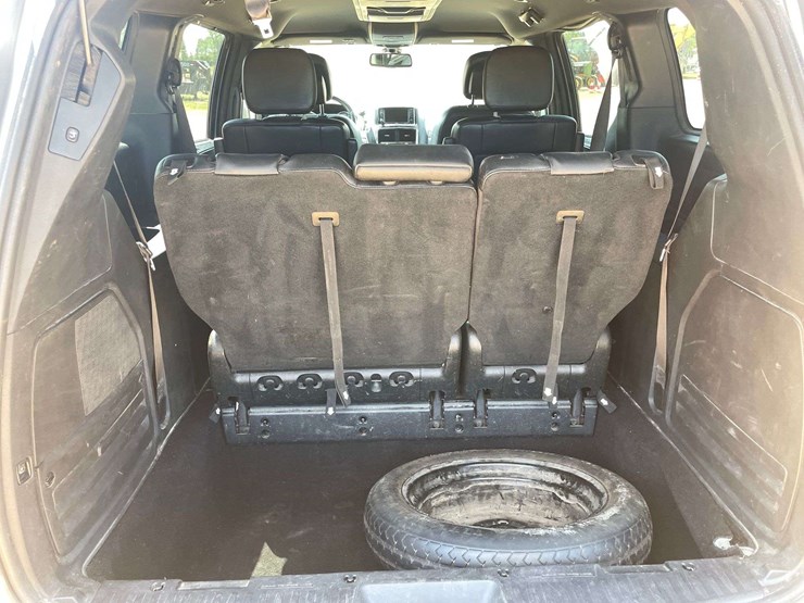 2019-dodge-grand-caravan-gt-image-15