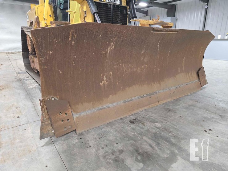 2011-caterpillar-d6t-xw-image-10