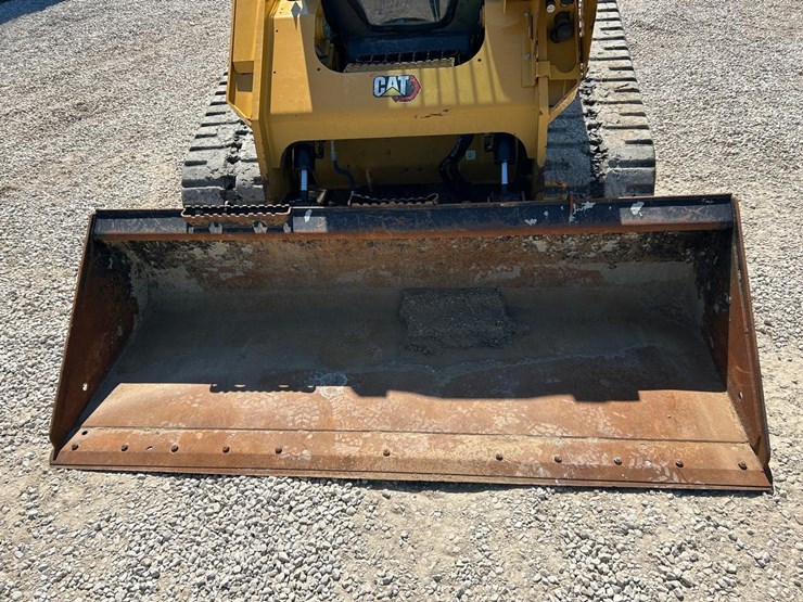 2023-caterpillar-299d3-xe-image-9
