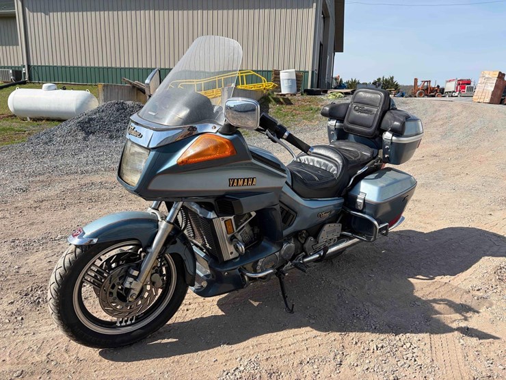 yamaha-venture-motorcycle-image-4