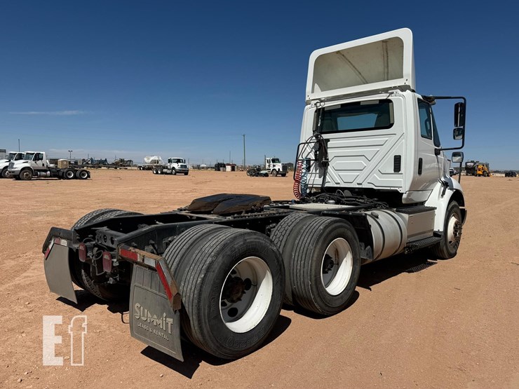 2017-international-transtar-8600-image-4