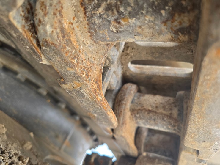 2013-deere-160g-lc-image-40