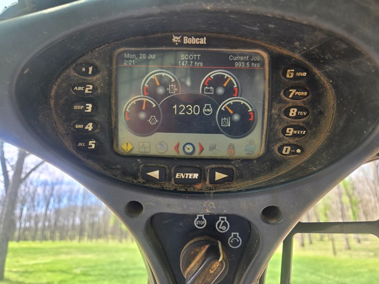 2010-bobcat-t650-image-33