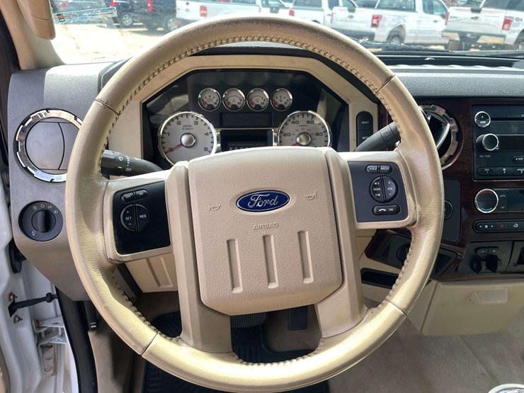 2010-ford-f250-image-12