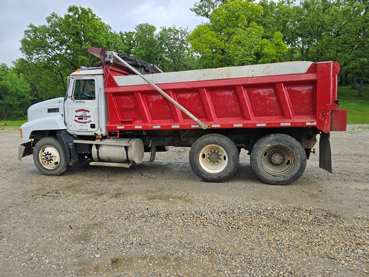 1994-mack-ch613-image-7