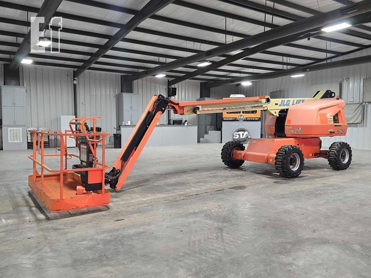 2019-jlg-460sj-image-1