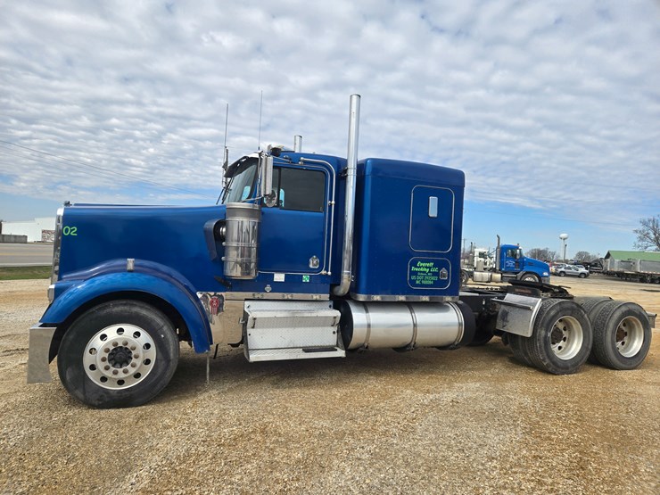 1999-kenworth-w900-image-6