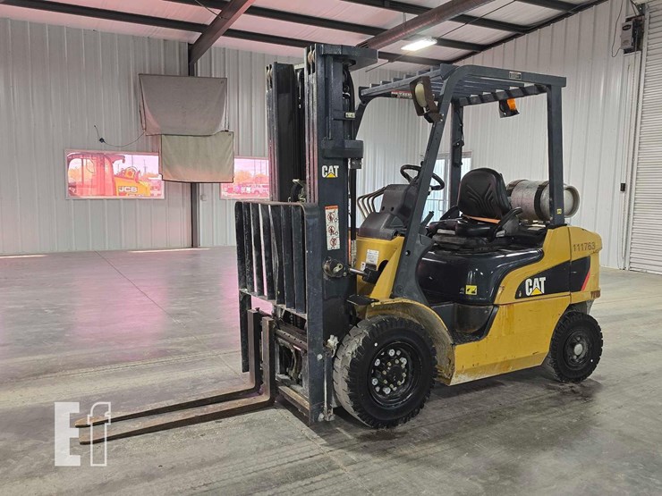 2019-caterpillar-gp25n-image-1