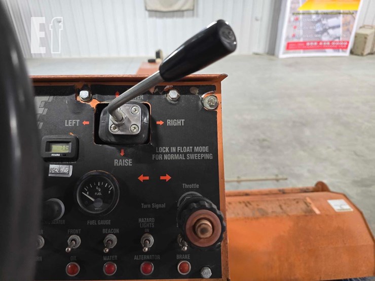 2019-broce-bw260-image-16