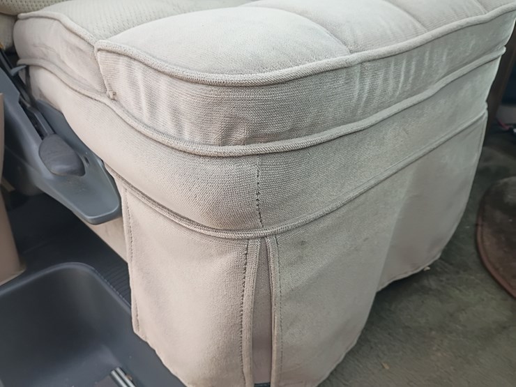 1992-ford-e150-image-40