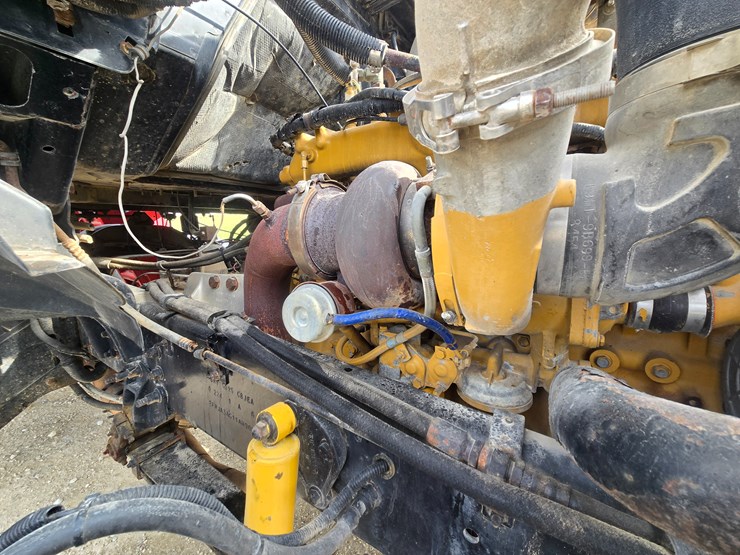 2001-sterling-a9500-image-47