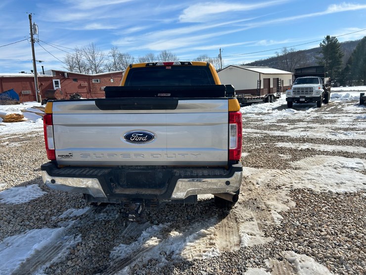 2018-ford-f250-image-10
