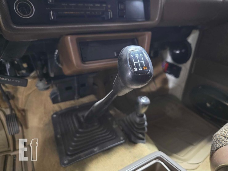 1991-isuzu-trooper-image-14