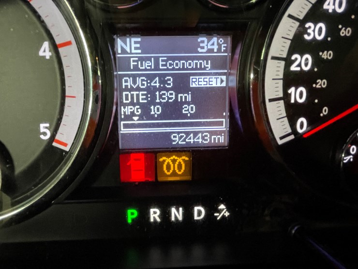 2012-dodge-3500-image-27