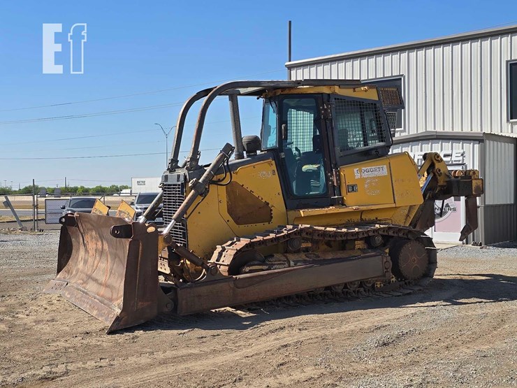 2008-deere-750j-image-1