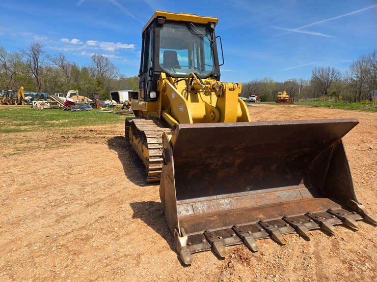 2001-caterpillar-953c-image-23