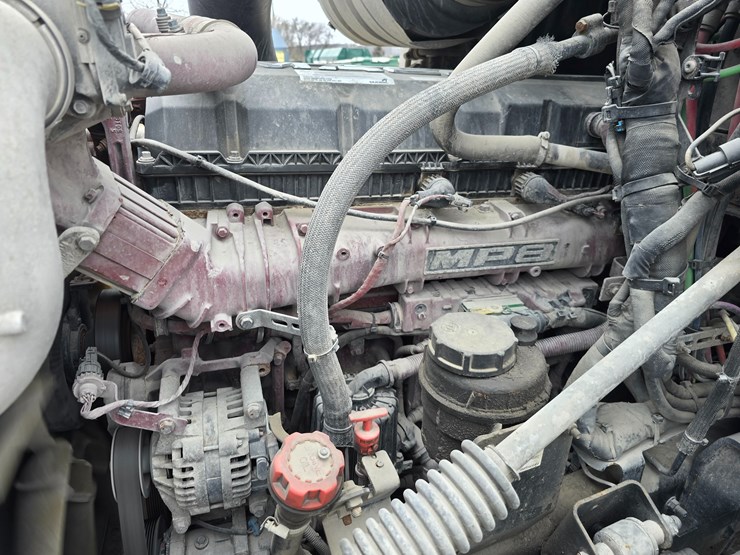 #22610-•-2019-mack-anthem-sleeper-truck-image-21