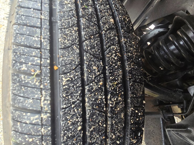 2011-chevrolet-colorado-image-65