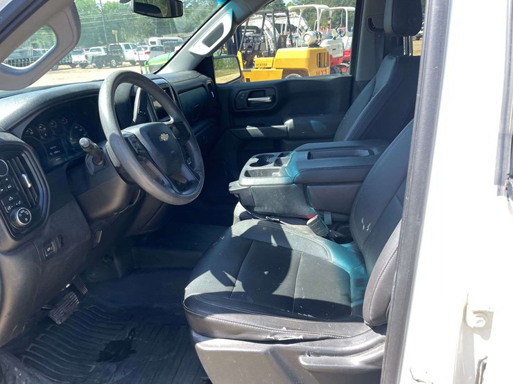 2019-chevrolet-silverado-1500-image-10