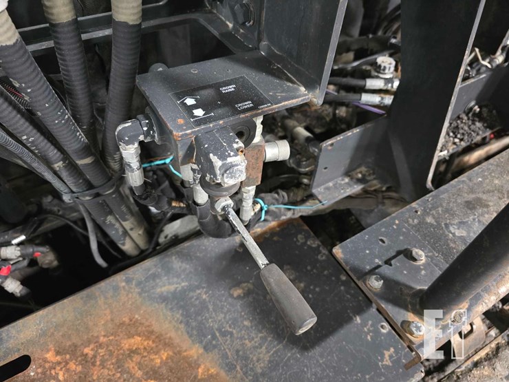 2017-roadtec-rp190e-image-13