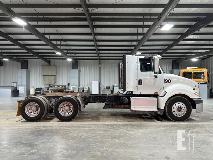 2017-international-prostar-image-6