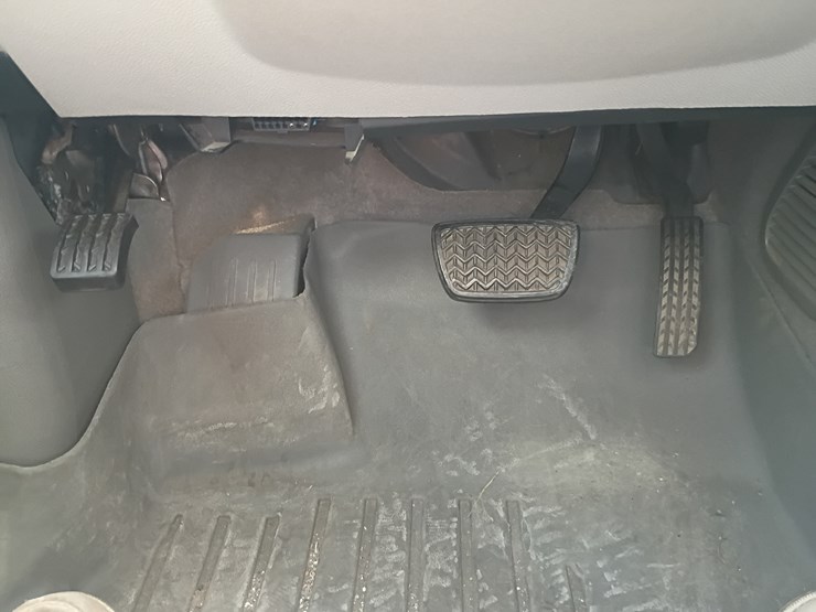 2017-gmc-acadia-image-55